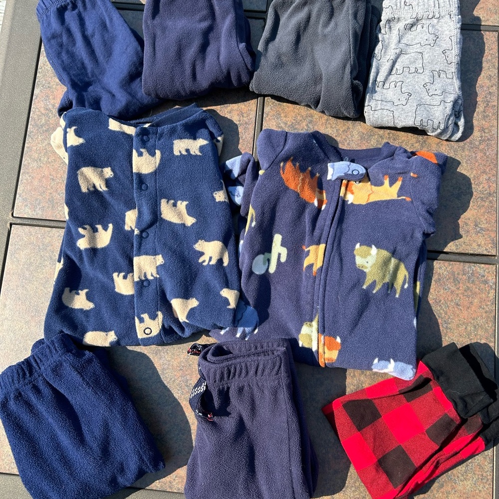 9 pc lot  Carters Baby Boy 9 months pajamas